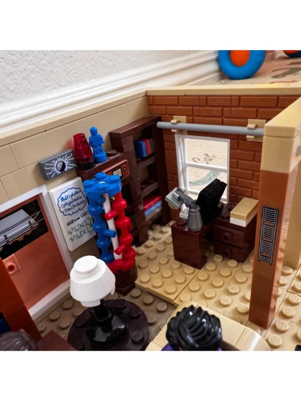 LEGO Ideas: The Big Bang Theory (21302) Complete Set No BOx No Instruction